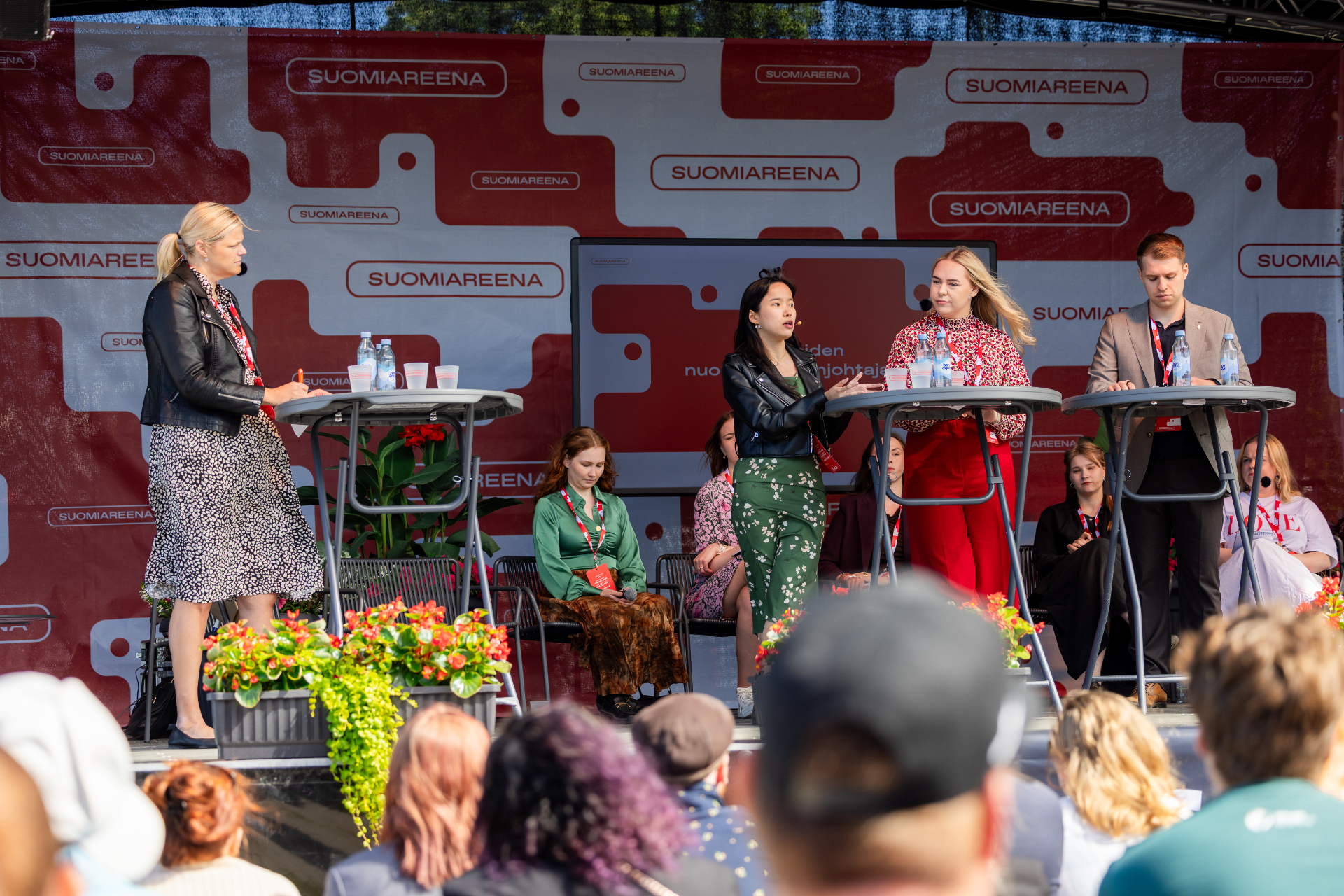 SEURAAVANA ASKELEENA EDUSKUNTA